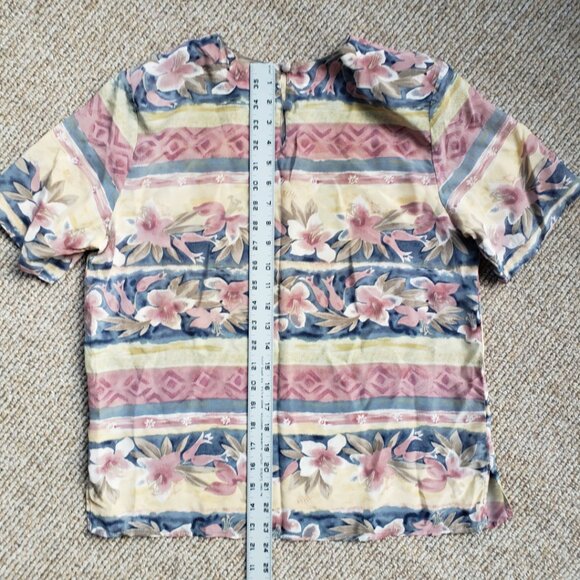 Vintage 90s 100% Silk Pastel Crop Top Blouse Women's Small - Picture 7 of 7